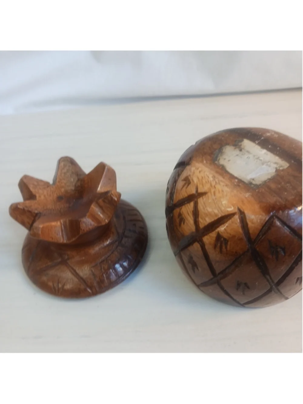 Wooden this hand